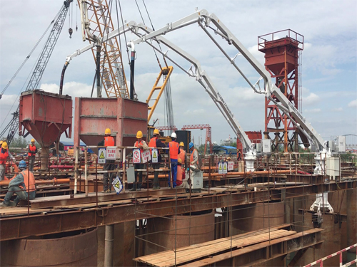 船用布料機(jī) 船用布料機(jī)